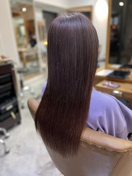 フツーロ 栄(FUTURO) プルエクステ エクステ グラデーション 赤髪