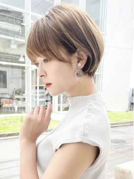 アンド ストーリーズ(&STORIES) 大人可愛い小顔ひし形クビレ丸みボブ20代30代40代大人ショート