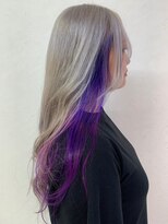 リア(Lia by KENJE)&nbsp;派手髪インナーカラー♪　レイヤーロング