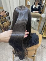 クエ(QUE) ブルーブラック/ブリーチなし/韓国ヘア/横浜