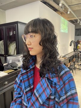 シスタ(SISTA) ミディアムパーマロングパーマレイヤーパーマウルフパーマ