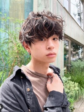 ワンズ リー 上大岡店(One's ly) ダークアッシュ/カルマパーマ/ベリーショート[上大岡]