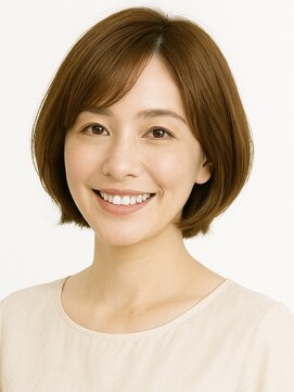 グレカ(GRECA) 透け感レイヤーボブ × ライトベージュ