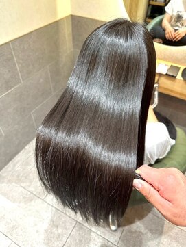 ワンズ ナゴヤ ヴィラ 名古屋栄(ONE's NAGOYA VILA) 黒髪クラゲヘアー/オリーブグレー/小顔ココアベージュ