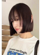 ヨーク(YOKE) 切りっぱなしボブミニボブグレージュパツっと姫カットレイヤー