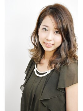 ヘアカフェ コトノハ(hair cafe Kotonoha) 【コトノハ】ウェーブパーマ　隙を引き算　くびれミディ　小顔