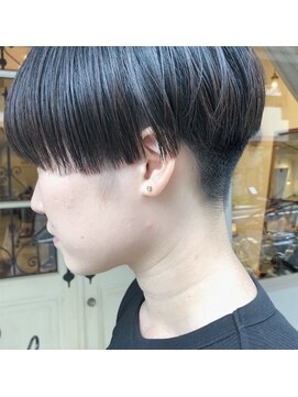 黒髪 マッシュ 刈り上げ女子 Ayumi L マウロア Mauloa のヘアカタログ ホットペッパービューティー