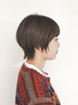 ニーイチイチ(211) 似合わせカットイメチェン/ショートミニウルフ/アースカラー