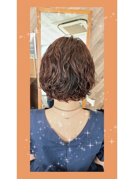 レリビー アウラ(LELiBE_'aula) ウェーブヘア－