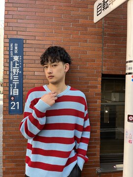 カーニー 上野(kearny) アップバング/ツーブロックマッシュ/波巻き[上野駅]