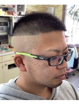 ヘアーサロン フカミ フェードカット