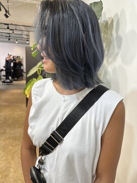 メリー オオサカ(Merly Osaka) ブルー系カラー超人気!レイヤー×ブルーバレイヤージュ