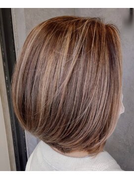 ホーリーグレイル(Holy grail) 白髪ぼかしハイライト