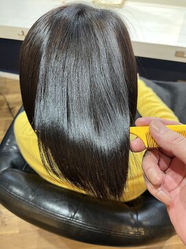 ルッツ カオラ(Ruttu KaoLa) ショート縮毛矯正