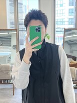 ファルベ(Farbe) スペインカールスパイキーショートブルーブラックフェザーパーマ