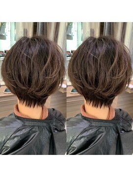 アッシュ 茗荷谷店(Ash) 大人のショートヘア　白髪ぼかしハイライト