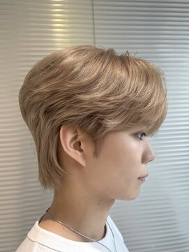 ノラ シンディ(NORA CYNDY) ケアブリーチブロンドエンドカラーフェザーパーマ韓国マッシュ