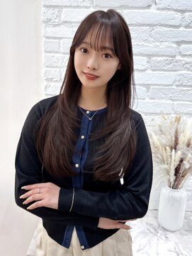 レイヤーカット 韓国ヘア 小顔 顔周り イメチェン 似合わせ 前髪