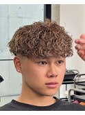 スペインカール ツイストスパイラル眉カットメンズパーマ