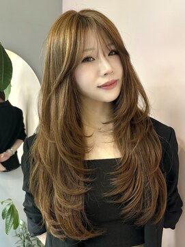 クム(kumu) 10代20代30代◎透明感ベージュレイヤーカット小顔韓国風