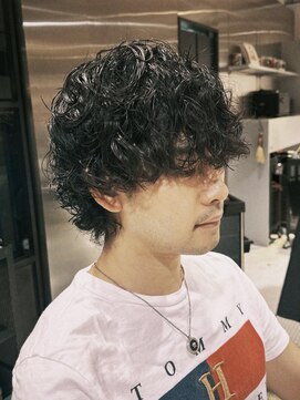 フランクスバーバーザスタンド(Frank’s barber the stand) MEN’S HAIR/サーフカール/刈り上げセンターパート／飯田橋E