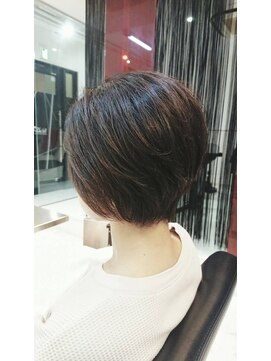 ディシェル(D'ciel) 《Ｄ'ciel工藤富生》大人ショート×THROWモノトーンベージュ