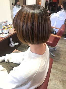 グラードヘアー(Grado hair) 前下がりボブ