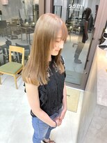 ミィ 表参道(mee.)&nbsp;【mee.】ヤジマ　ハイトーンミルクティー