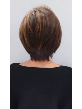 ヘア イノウエ HAIR INOUE 大人ショート