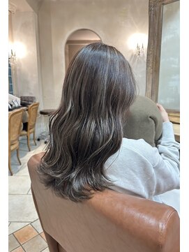 エイミーバイアフロート(amie  by afloat) グレーベージュ×ハイライト