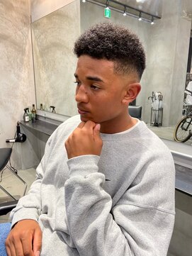 エフエム 明大前(FM) バーバー　刈り上げショート/ツーブロック/フェードカット