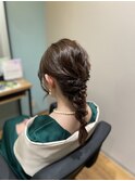 編み下ろしヘアアレンジ