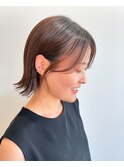 顔まわり後れ毛/切りっぱなしボブ