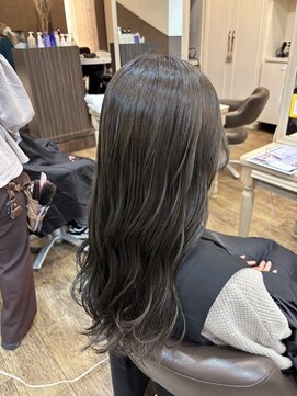 アルターリール(aL ter Rire) 黒髪/ボブルフ/ネビージュ/小顔/ワンレン