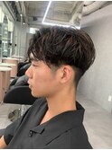 メンズカット×ダウンパーマ×韓国風　センターパート