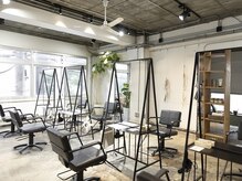 ヒカリス 中崎店(HIKARIS)の雰囲気（街に溶け込む、お洒落と心地よさがちょうどいい空間☆）