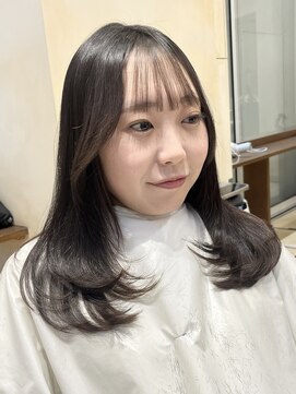 ザック ヴィ(ZACC  vie) レイヤーカット/縮毛矯正/顔まわりカット