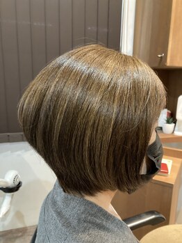 フレール(FRERE)の写真/髪質・骨格に合わせたカットで扱いやすくまとまりやすいスタイルに!忙しい朝も手ぐしで簡単スタイリング♪