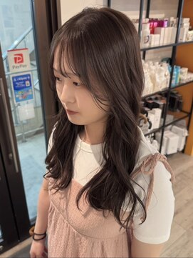 コワファーストナガサキシャンプーボーイ(COIFF1RST NAGASAKI SHAMPOO BOY) レイヤーカット/顔周り/前髪/韓国