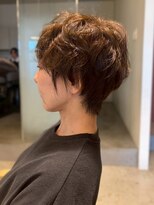 ヘッズ 高木瀬店(HEADS) ショートカット ニュアンスパーマ 透明感カラー 顔周りカット