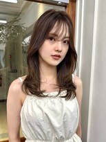 ガーランド (Garland)&nbsp;ミディアムレイヤー顔まわりカットベージュカラー