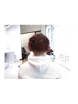 フリーク(FLEEK) ウェーブパーマ＋ルージュハイライト