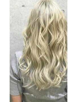 フリーラ 表参道(freera) 【freera阿部】ミルクティーベージュブリーチ エクステンション