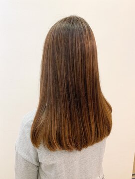 パティオン(PATIONN) グレイカラー対応のミルキーベージュのグラデーションカラー☆