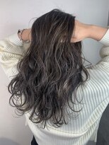 アンダーバーホワイト(_WHITE)&nbsp;ハイライト×波ウェーブ