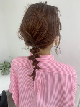 カシェ マエノヘタ(Cashe'e MAENOHETA) カジュアルアレンジ