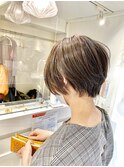 奥行きショート　丸みショート　前下がりショート