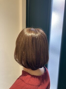 キー(KEY) ラウンドグラデーションボブ