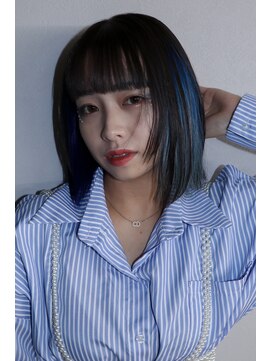 ザ ドッツ(THE DOTS) 顔周りレイヤー×切りっぱなしボブ