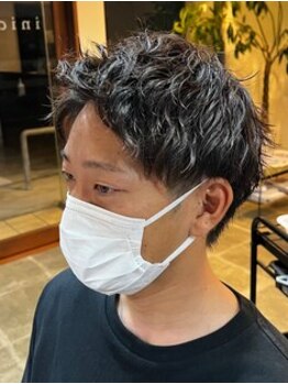 【パーマも人気メニュー】髪質や骨格に合わせた似合わせカットで、ON/OFFもかっこいいヘアスタイルに◇